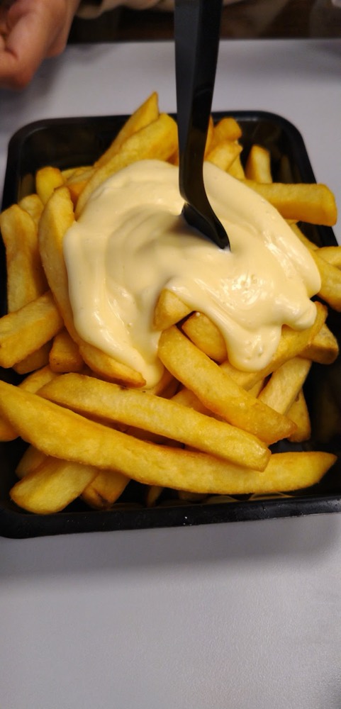 Verse friet, dagelijks vers gesneden